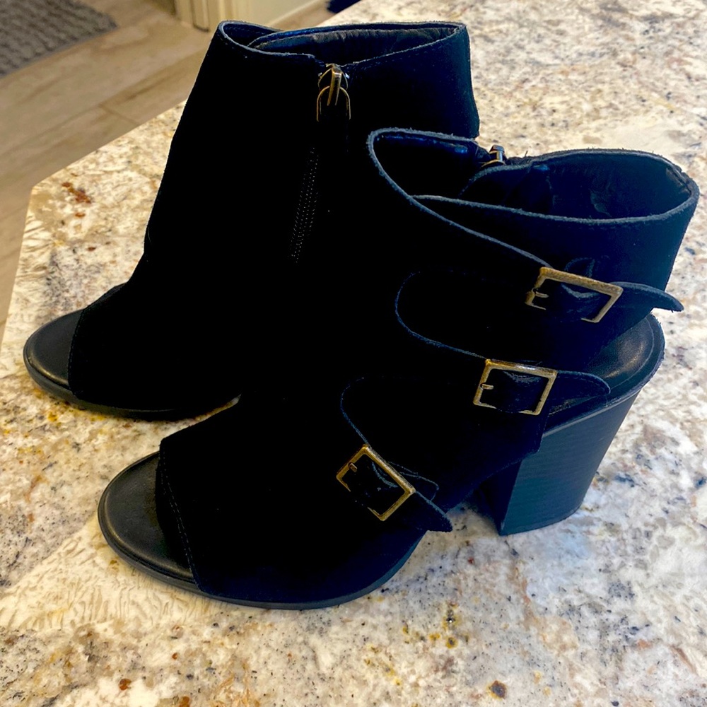 Melrose and Market peep toe ankle boots black